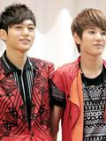 Kim Myung Soo (L) & Lee Sung Jong