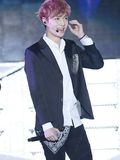 8. Zhang Yi Xing (Lay)