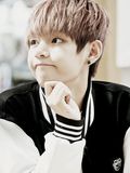 Taehyung (V)