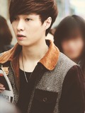 Zhang Yixing ( Lay )